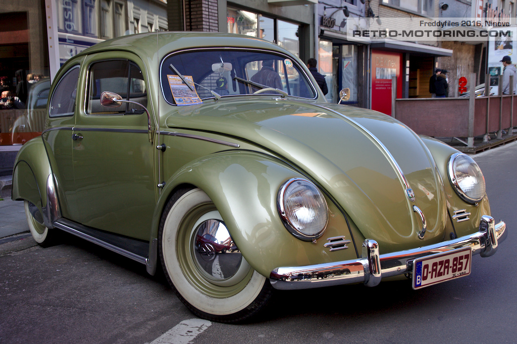VW Beetle with rear wheel spats 0-AZA-857