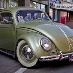 VW Beetle with rear wheel spats 0-AZA-857