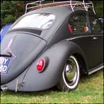 Black pinstriped VW Beetle DDY306D