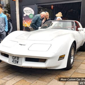 GFB49W White Chevrolet Corvette Stingray