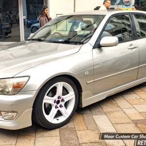 X322JKU Lexus IS200