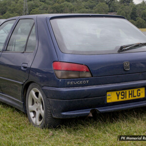 Y91HLG Blue Peugeot 306 HDI