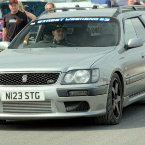 N123STG Silver Nissan Stagea - SW26 Peter Ewan