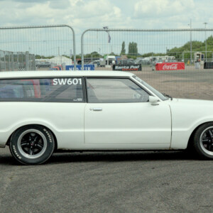 LLF601V White Ford Cortina Mk5 Estate - SW601 Michael binning