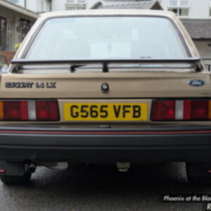 G565VFB Olympic Gold Ford Escort Mk4 1.4 LX