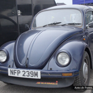 NFP239M Blue VW Beetle with Kamei Spoiler