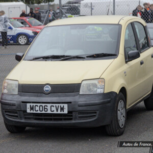 MC06CVW Yellow Fiat Panda