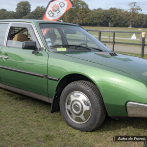 EE-L93-77 Green Citroen CX