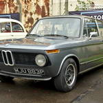 BMW 2002 MJU883P