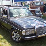 Black Mercedes Benz W123 T Wagon