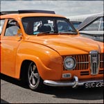 Orange Saab 95 Estate SUC235N